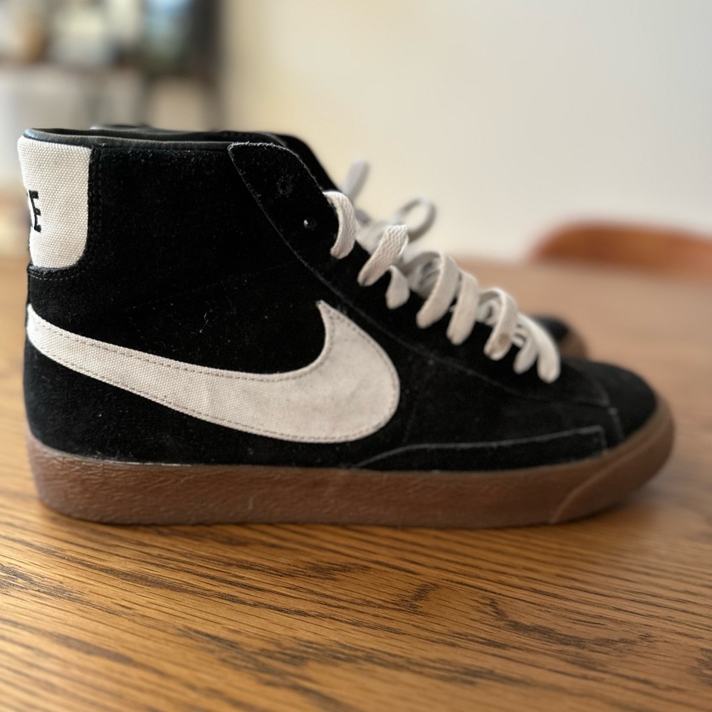 Nike Blazer Black/White/Gum size 9.5
